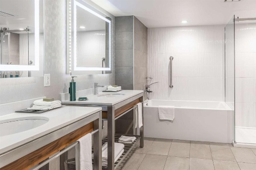 Hilton Montreal Laval image 12