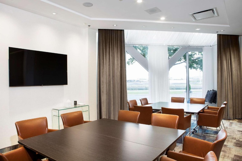 Hilton Montreal Laval